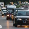 Eine Stunde lang musste die A8 bei Bergkirchen in Fahrtrichtung München am Freitagabend voll gesperrt werden. (Symbolbild)