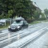 Hagel kann große Schäden an Autos anrichten.