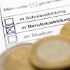 Das Kindergeld wird immer an einem bestimmten Tag im Monat ausgezahlt. Das unterscheidet sich allerdings je nach Endziffer der Kindergeldnummer. Die Termine für die „4“ hier im Überblick.