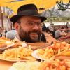 Das Volksfest Dillinger Frühling hat vor allem am Freitag und Samstag Scharen von Besuchern angelockt. Die Service-Kräfte im Festzelt hatten einiges zu tun. 