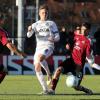 Batuhan Gögce (hier rechts im Zweikampf mit Fabian Wessig, der die Kickers verlassen wird) wechselt vom 1. FC Nürnberg II nach Würzburg.